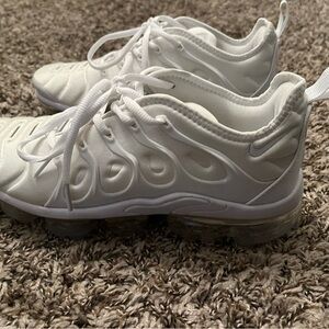 Nike White VaporMax plus